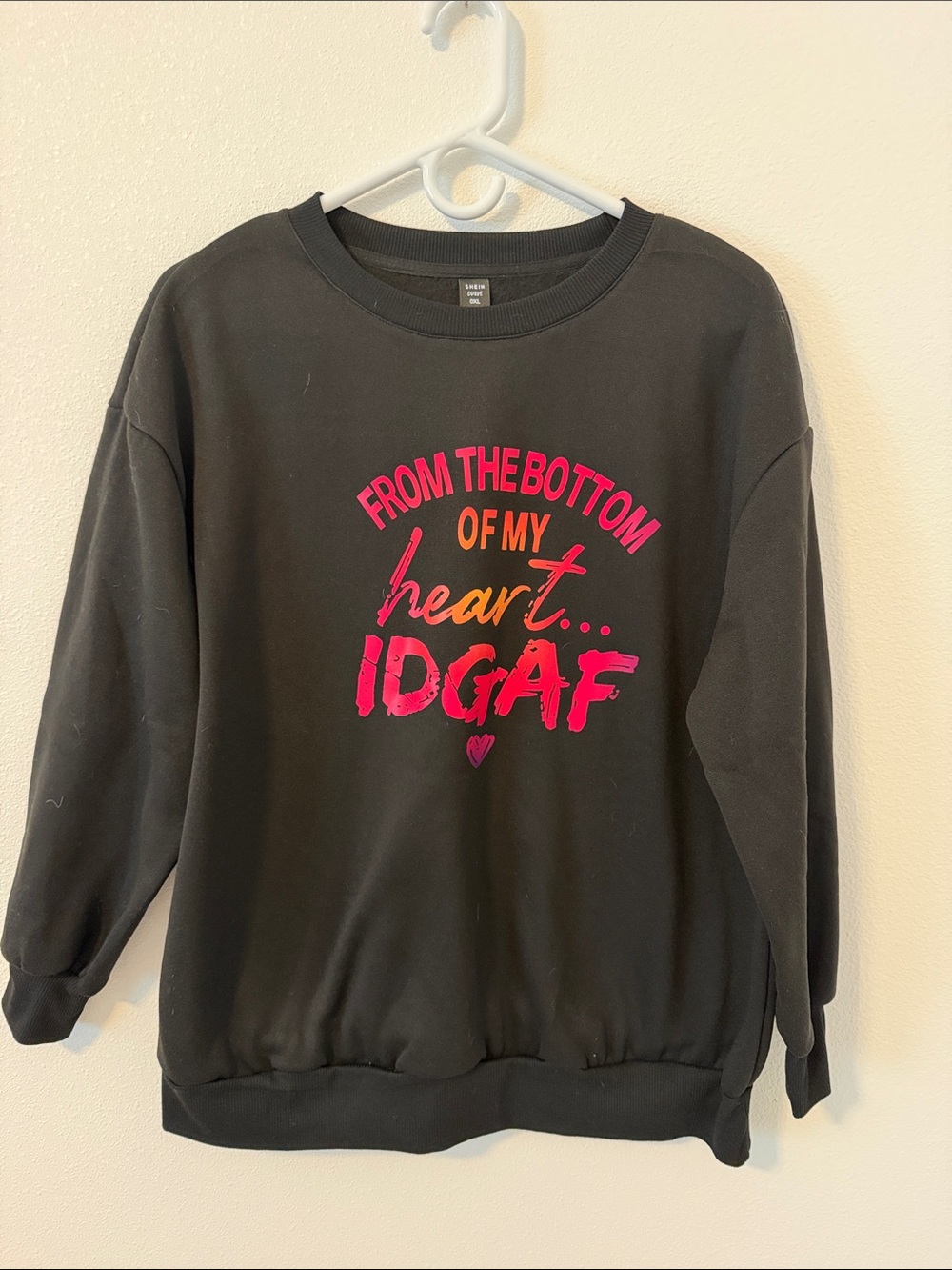 SHEIN Black Graphic Pullover Sweatshirt
